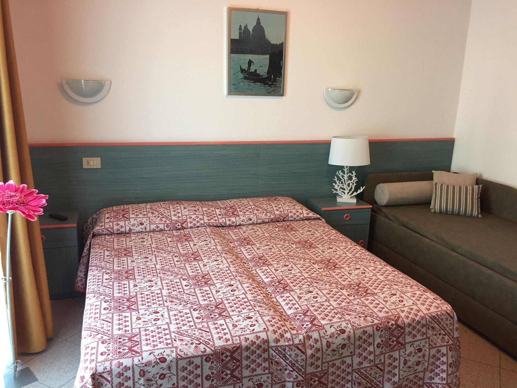 Hotel Storione Lido di Jesolo Dış mekan fotoğraf