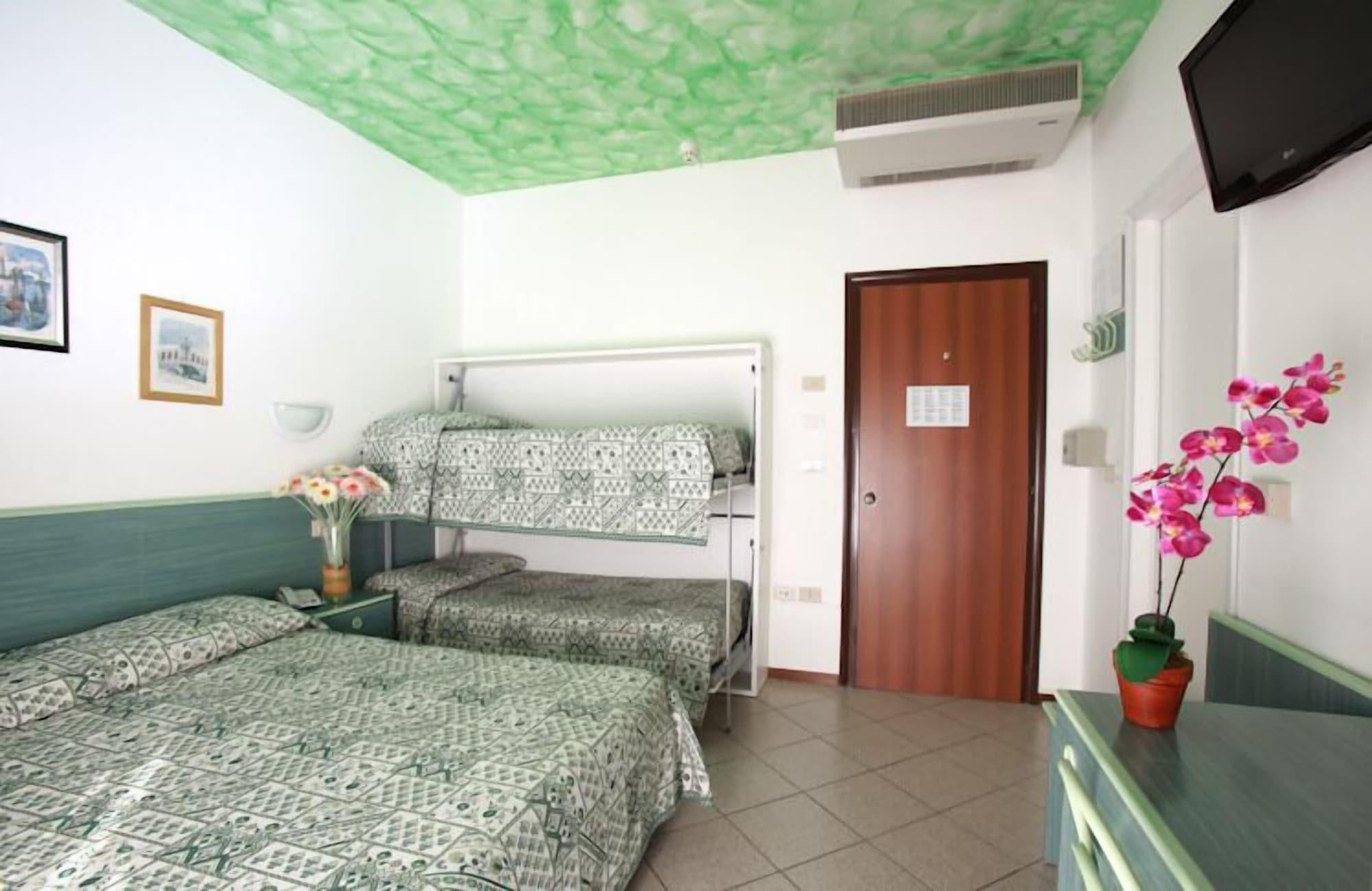 Hotel Storione Lido di Jesolo Dış mekan fotoğraf