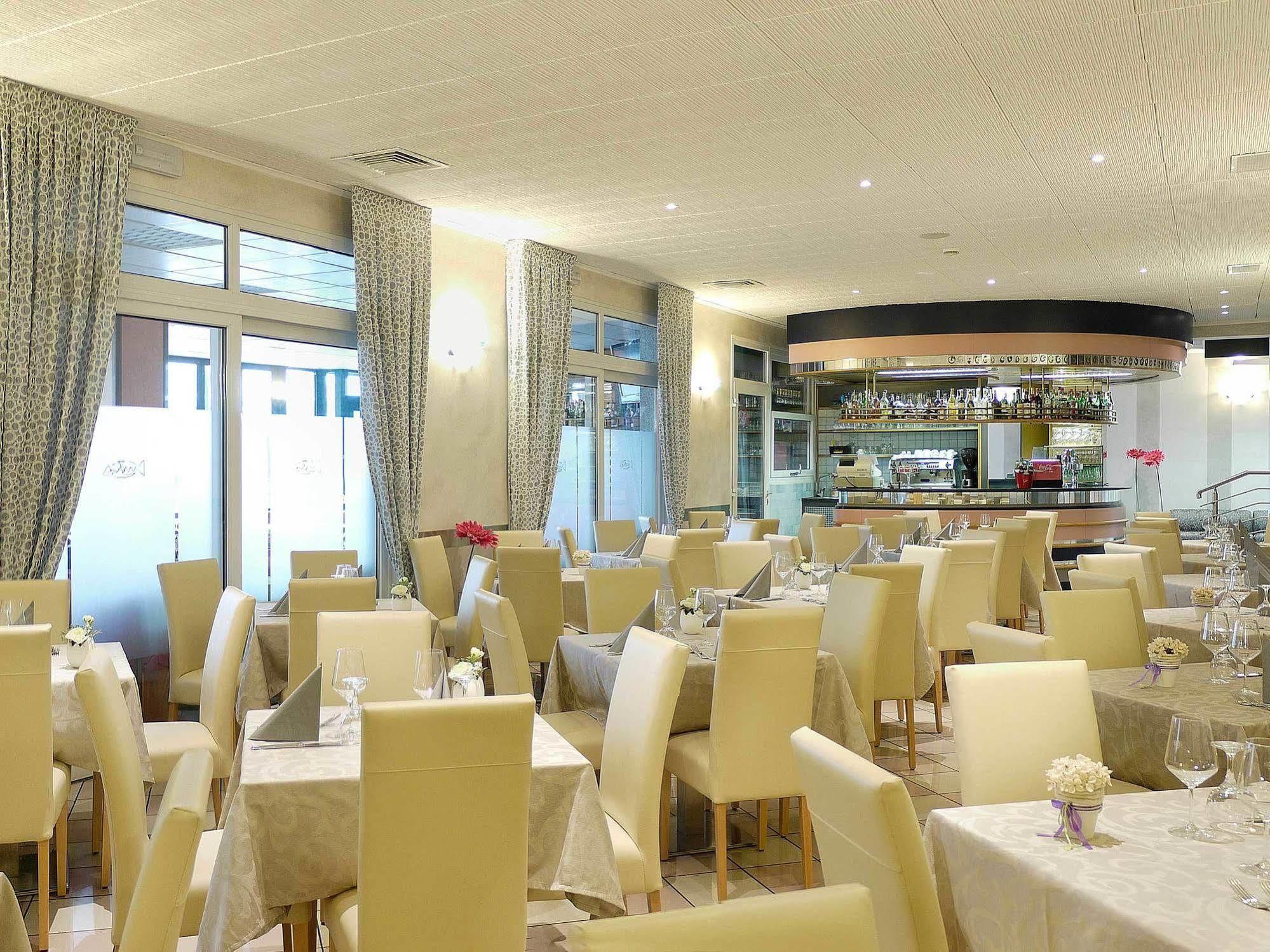 Hotel Storione Lido di Jesolo Dış mekan fotoğraf