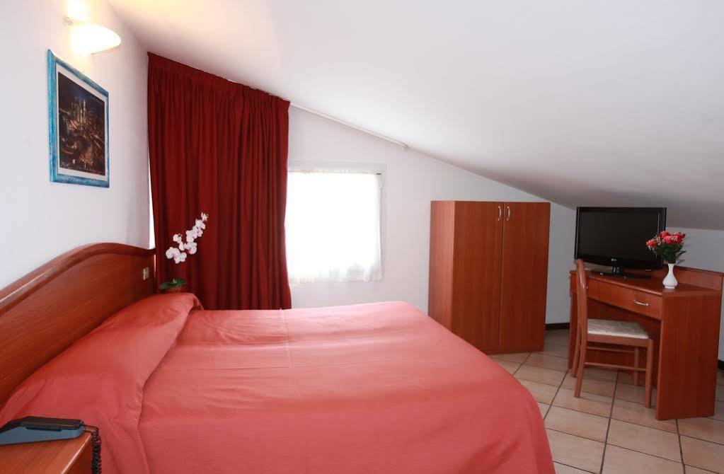 Hotel Storione Lido di Jesolo Dış mekan fotoğraf